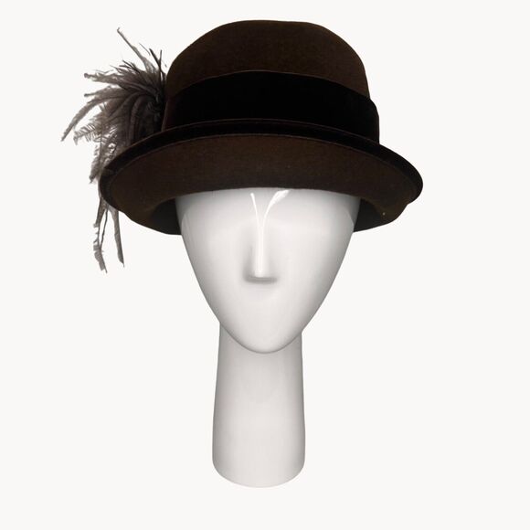 Vintage 70s Plaza Suite by Betmar Brown Felt Hat Satin Band Ostrich Plume Cloche - Picture 1 of 11
